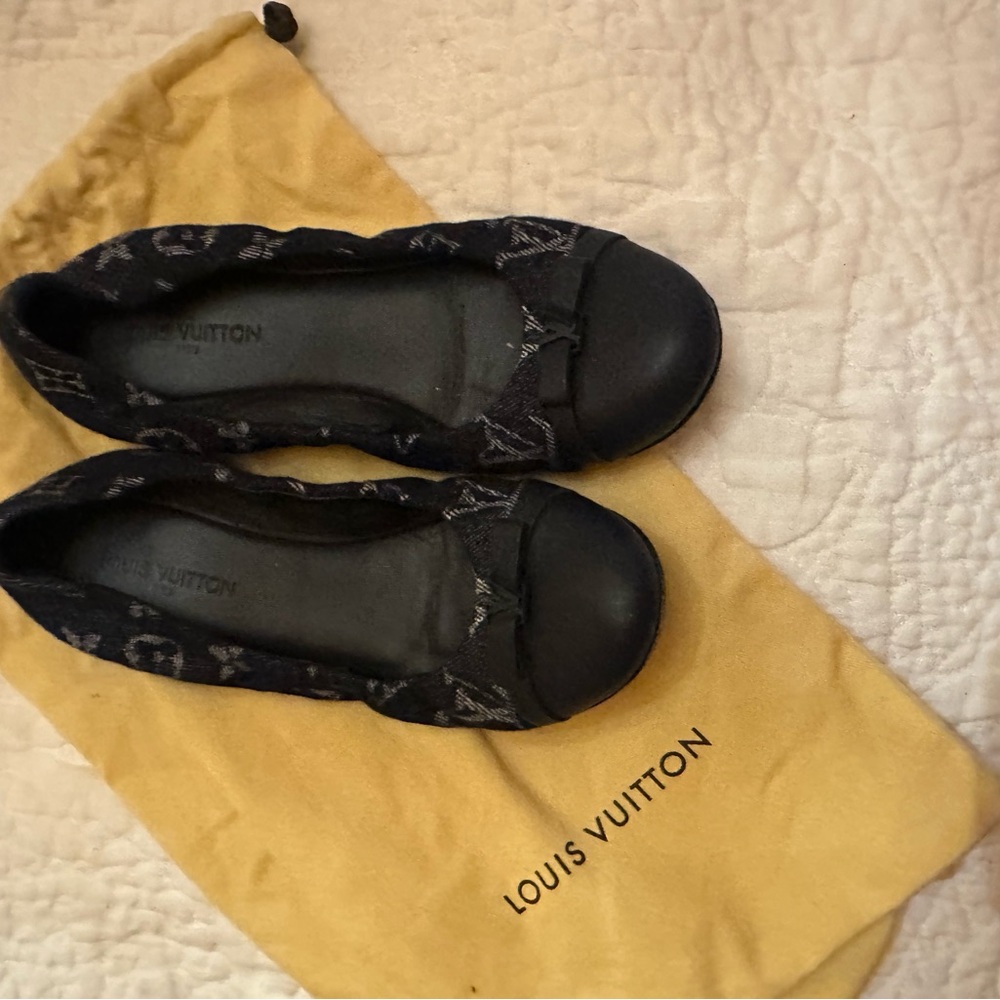 Louis Vuitton Navy Women's Shoes
